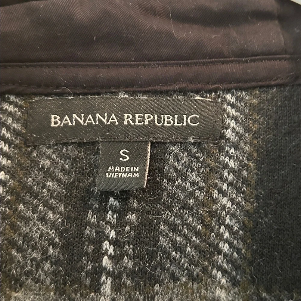 Banana Republic Plaid Hooded snap Jacket poly wool blend front pockets size S